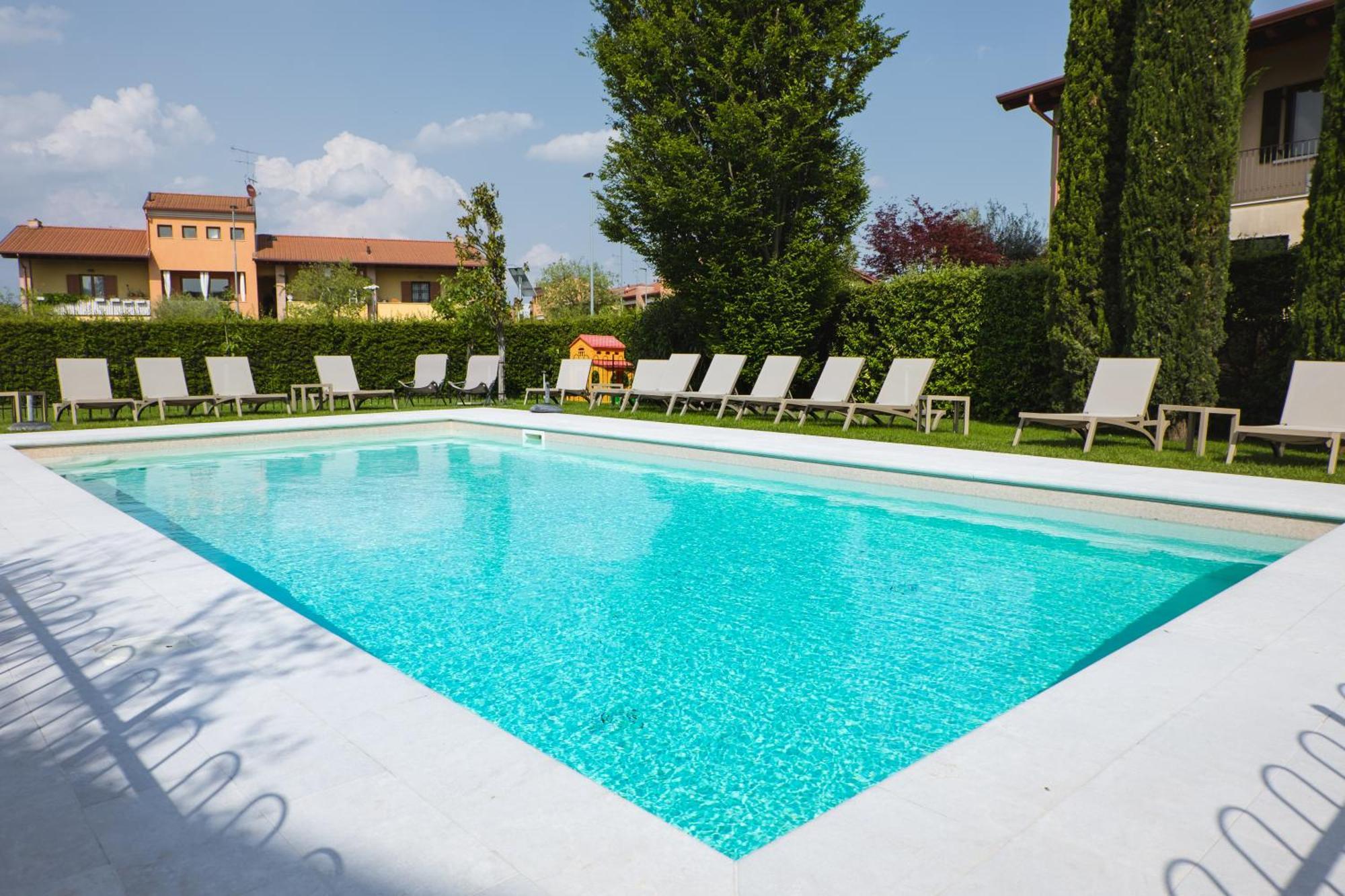 Villa Colli Storici Desenzano del Garda Bagian luar foto