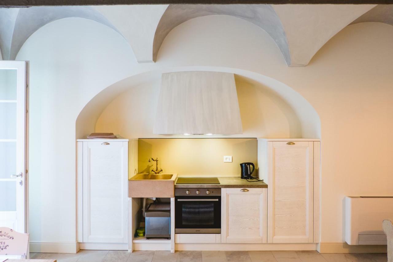 Villa Colli Storici Desenzano del Garda Bagian luar foto