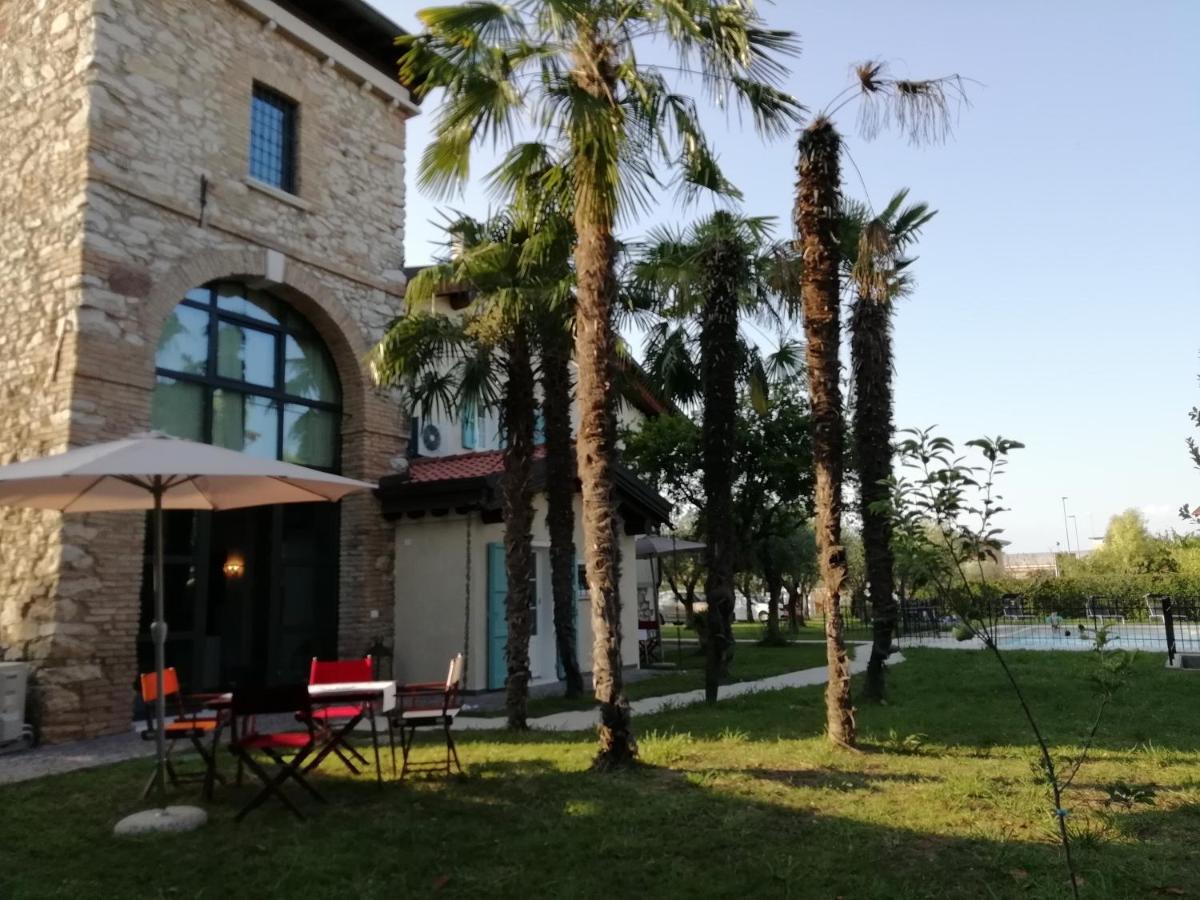 Villa Colli Storici Desenzano del Garda Bagian luar foto